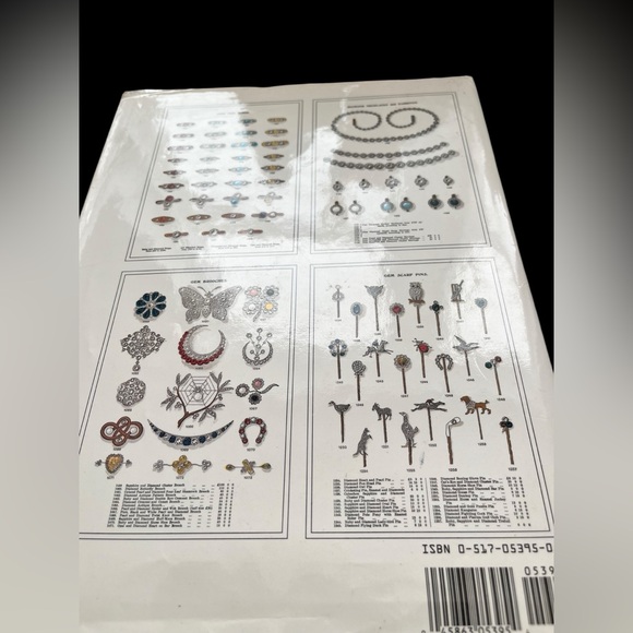 Vintage Victorian an illustrated collection of exquisite 19th century Jewelry - Picture 5 of 6